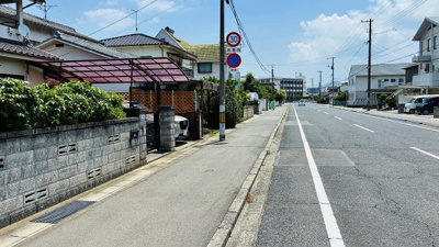 【前面道路含む現地写真】 | 築港新町2丁目中古住宅 | 前面道路含む現地写真です