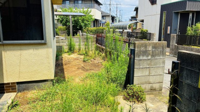 【庭】 | 当新田中古住宅 | 東道路側