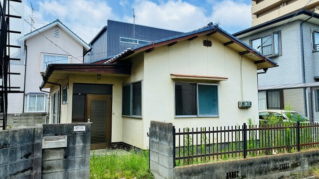 【外観】 | 当新田中古住宅 | 外はこのようになっています