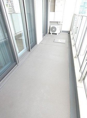 ウェリス六本木のバルコニー
