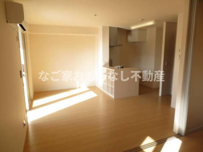 【居間・リビング】 | リヴァージュ | ※写真は別号室