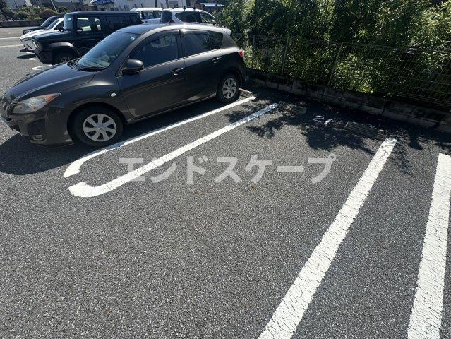 ディアレスト 桜の駐車場|高崎、前橋のお部屋探しはエンドスケープまで！お客様の理想お聞かせ下さい♪