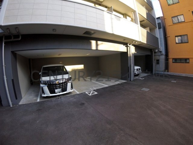 【駐車場】 | エスリード大阪梅田リュクス