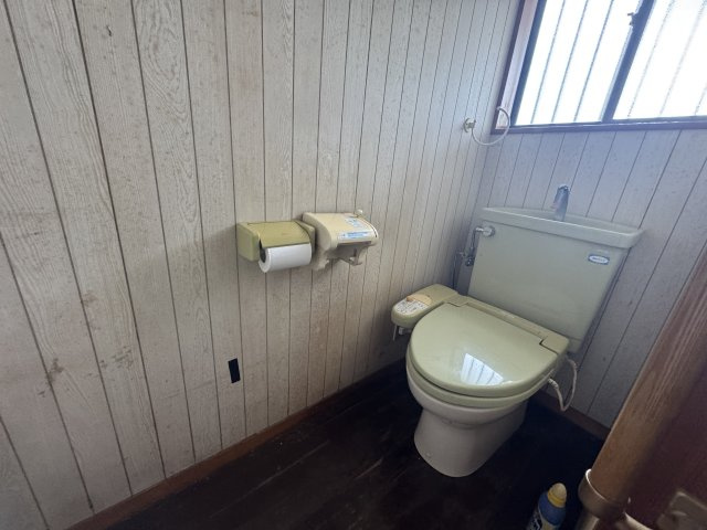 -三丁目不動産-　比企郡嵐山町菅谷　昭和37年築のトイレ