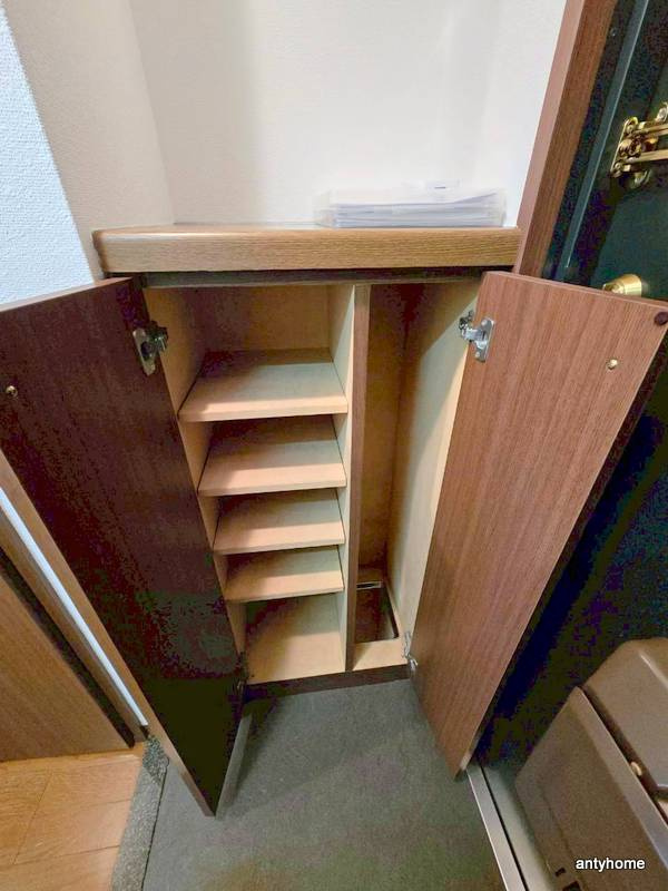 プレサンス難波WEST　仲介手数料無料の収納
