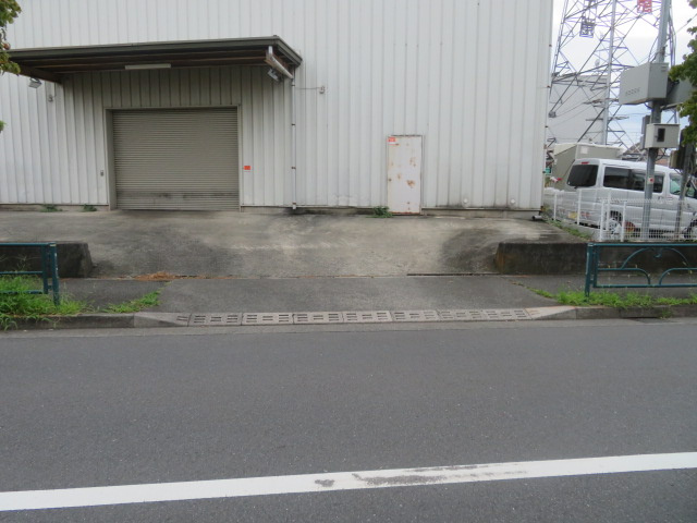西東京市中町４丁目の倉庫の周辺