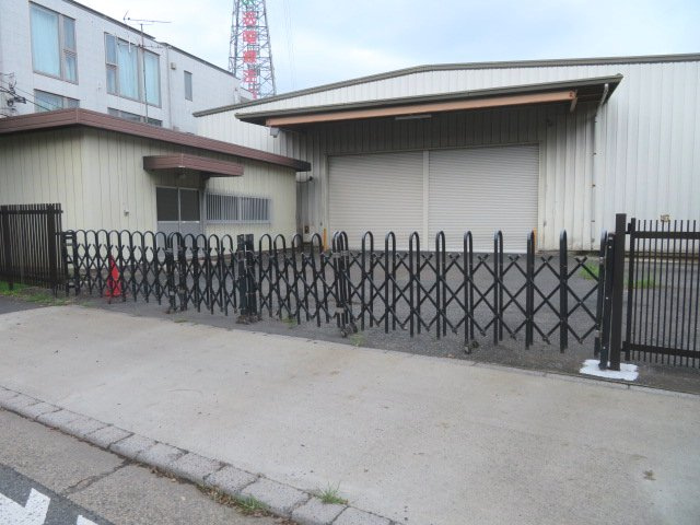 西東京市中町４丁目の倉庫の外観