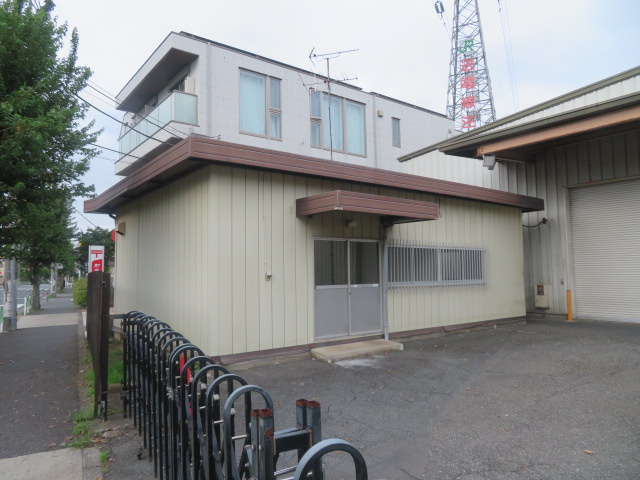 西東京市中町４丁目の倉庫の外観