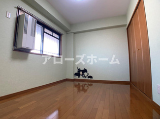 【洋室】 | マンションアムール | 室内写真は前回募集の同一マンション別室につきイメージです