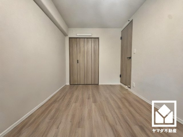 西大路ガーデンハイツの子供部屋|※本画像は空室時の写真を加工し、家具・小物等を撤去したイメージです。
実際の仕様とは異なる場合がございます。