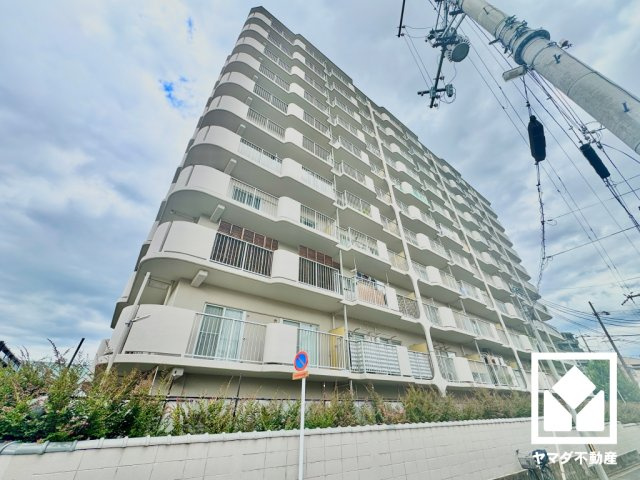 西大路ガーデンハイツの外観