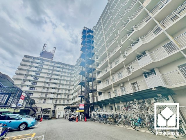 西大路ガーデンハイツの外観