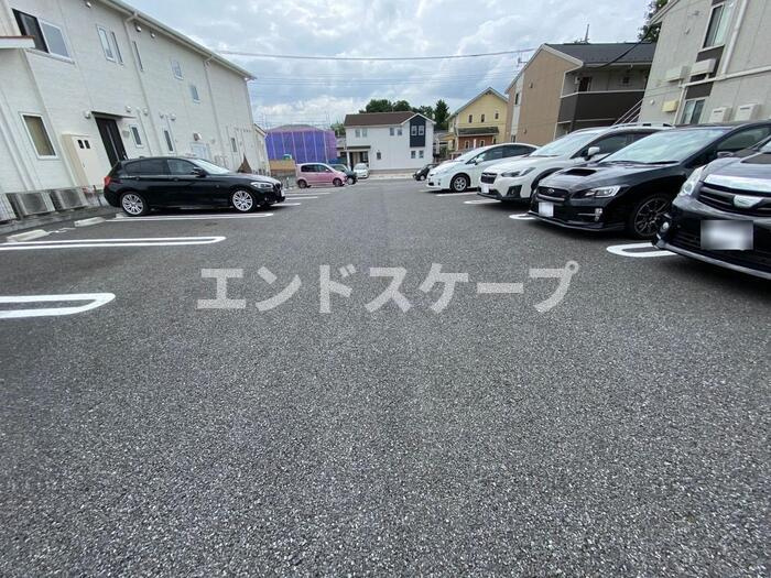 ブルーサファイア　Ａの駐車場|高崎、前橋、伊勢崎エリアのお部屋探しはエンドスケープまで！お客様の理想お聞かせ下さい♪