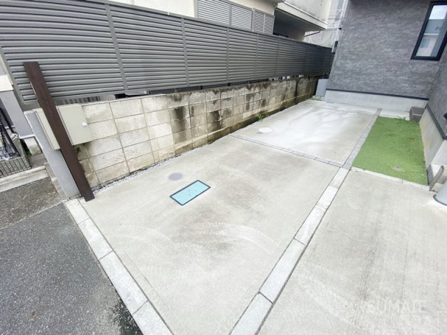 本町東戸建の駐車場|駐車スペース！