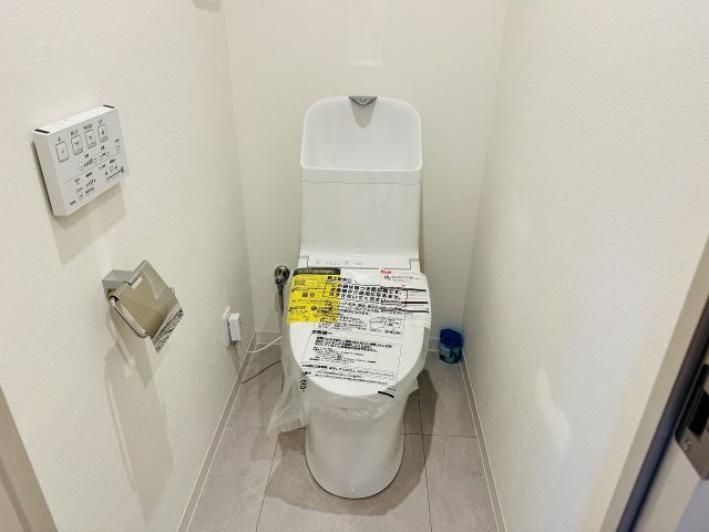 アーバンヒルズ西八王子のトイレ|～新規交換済、暖房温水洗浄機能付きトイレ　冬場は特に嬉しい機能ですね～