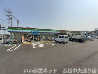 【周辺】 | クラール仏生山Ｃ | ファミリーマートまで450m