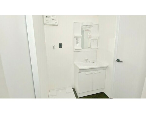 Lives Residence Sakoの洗面所
