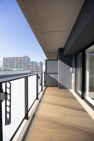 スカイグランデ津田沼のバルコニー|※写真は同タイプ住戸です。