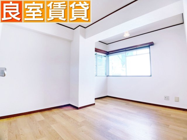 【寝室】 | ビラ新瑞 | 洋室　6帖