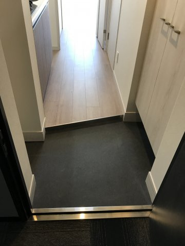 クレヴィスタ北綾瀬の玄関