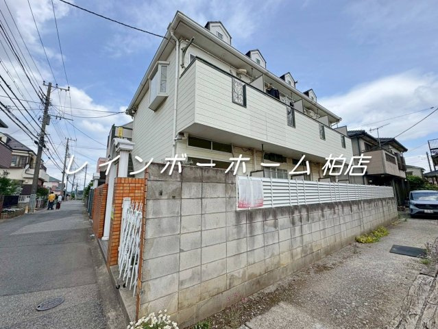 レオパレス豊四季第１０の外観|外観は落ち着いています