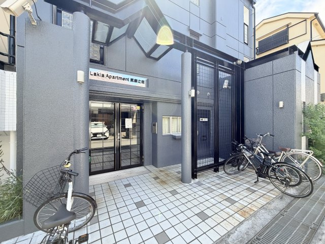 LakiaApartment武庫之荘のエントランス