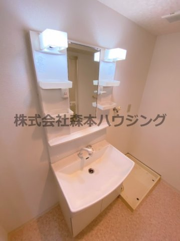 【独立洗面台】 | 　プラウクリエイト | 独立洗面台あり、毎朝おしゃれに忙しい女性の方におすすめです