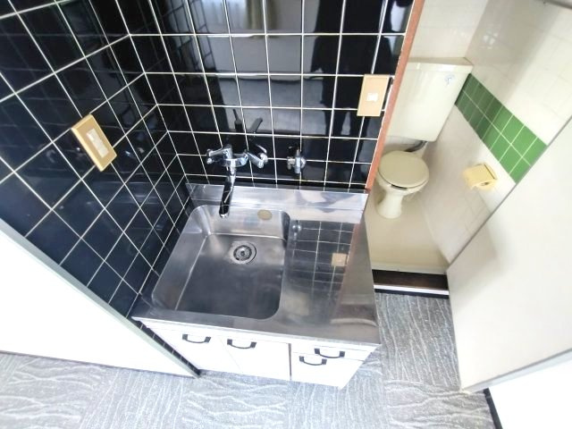 連尺通2丁目貸店舗のその他