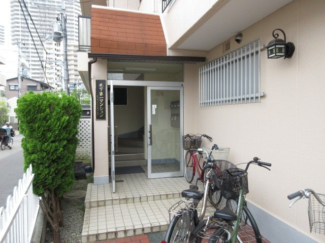 木下マンション第一のエントランス