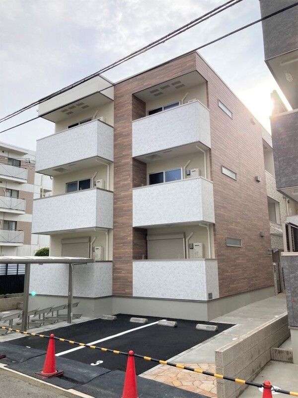フジパレス阪急園田ＥＡＳＴⅤ番館