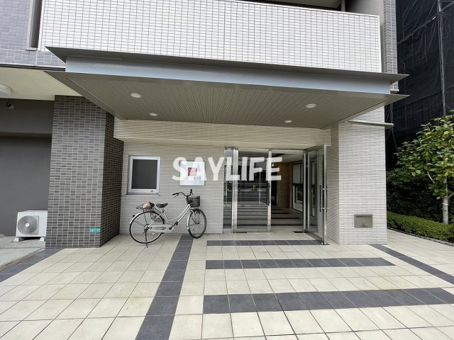 ドゥーエ森ノ宮のエントランス