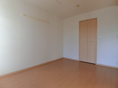 【洋室】 | リバーサイド | イメージ写真202号室（反転あり）