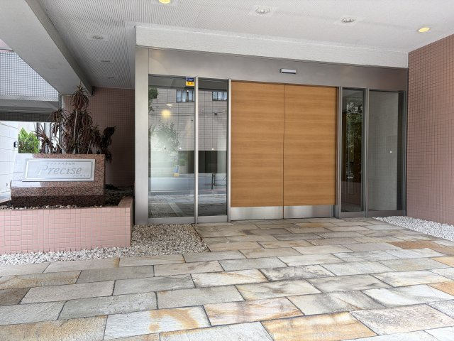 【エントランス】