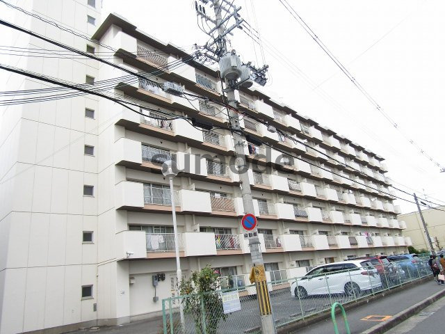ローズハイツ茨木の外観