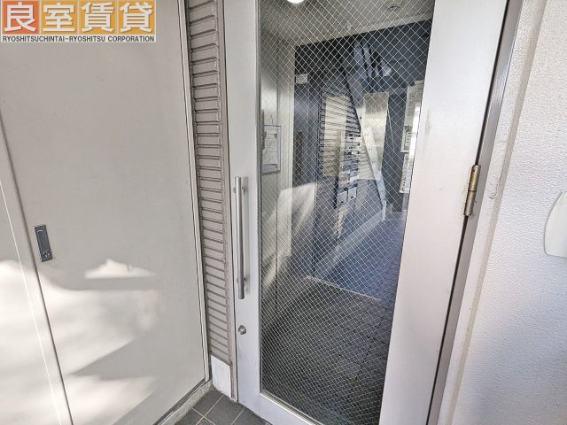 【エントランス】 | クリーンメゾンアラタマ