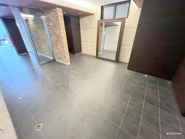 レジュールアッシュ南堀江　仲介手数料無料のロビー