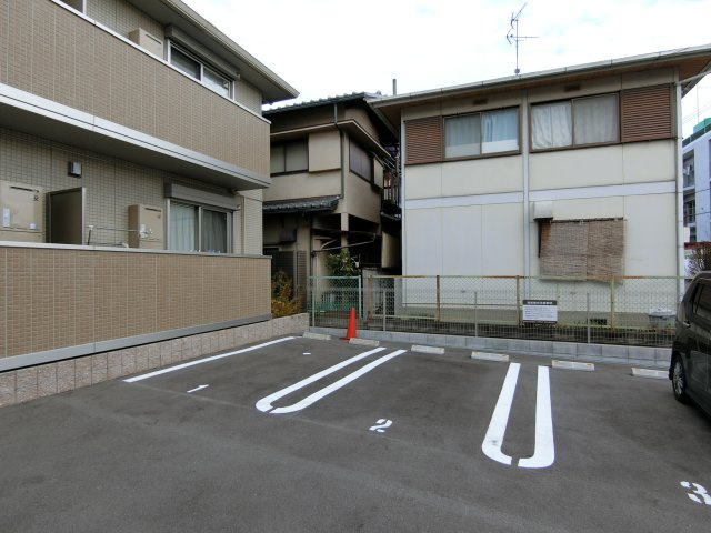 【駐車場】 | シャルム総持寺