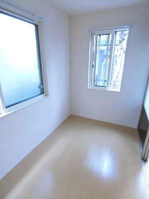 【寝室】 | シャルム総持寺