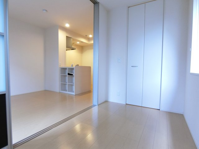 【洋室】 | シャルム総持寺