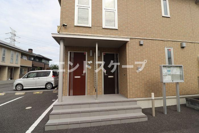 ル リッシュ　Ｂのエントランス|高崎、前橋のお部屋探しはエンドスケープまで！お客様の理想お聞かせ下さい♪