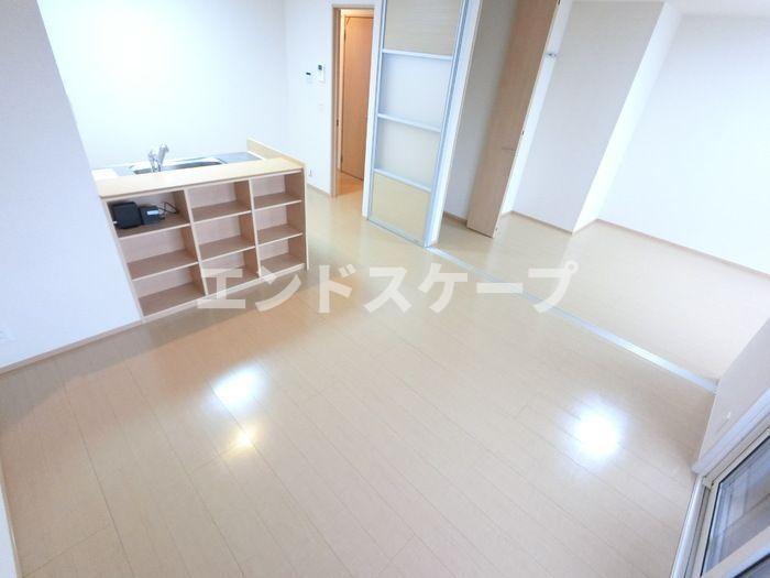 ル リッシュ　Ｂの居間・リビング|高崎、前橋のお部屋探しはエンドスケープまで！お客様の理想お聞かせ下さい♪