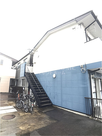 【エントランス】 | パヴァーヌ仁木 | 建物の内部です