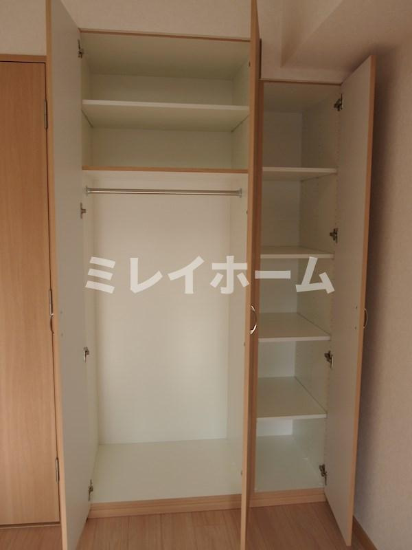 ルーブル羽田萩中の収納