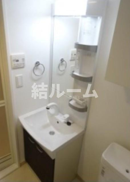 板橋区赤塚新町２丁目の賃貸マンションの洗面所|別号室参考写真