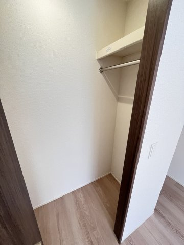 大阪市城東区永田２丁目の賃貸マンションの収納