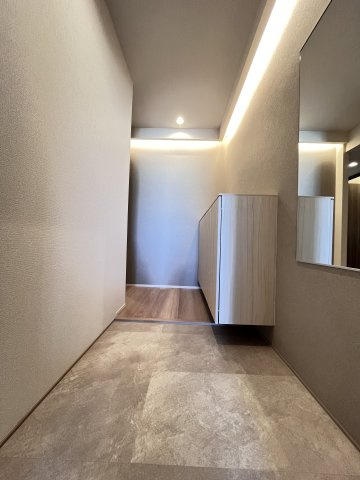 大阪市城東区永田２丁目の賃貸マンションの玄関