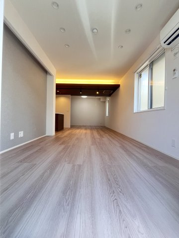 大阪市城東区永田２丁目の賃貸マンションの居間・リビング