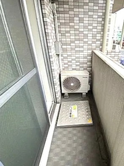 【バルコニー】