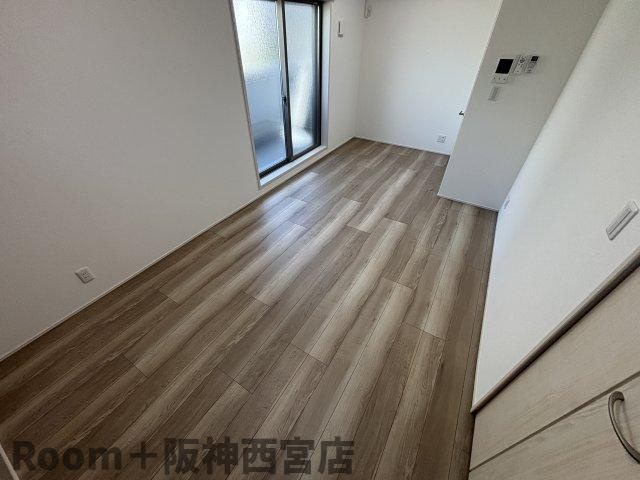 フジパレス西宮今津Ⅲ番館の居間・リビング