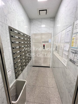 【その他共用部分】 | リーガル岡崎橋 | 大切な荷物の受け取りに便利な宅配ボックス設置！